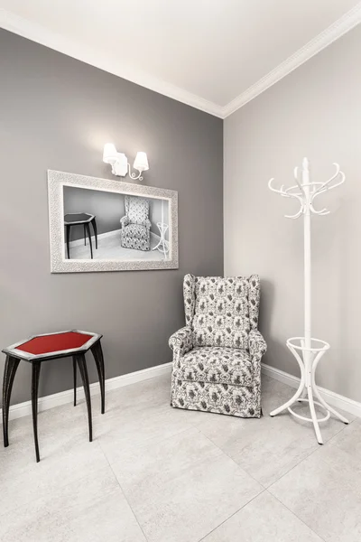 Interior cinza e branco de luxo — Fotografia de Stock
