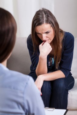 kadın dinleme psikoterapist tanı