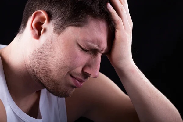 Man with strong migraine — Stock Photo, Image