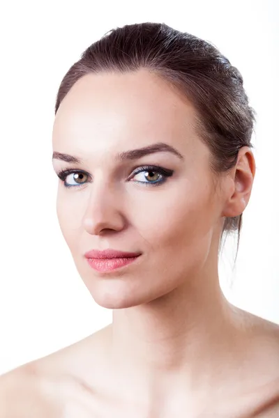 Frau mit blauem Katzenaugen-Make-up — Stockfoto