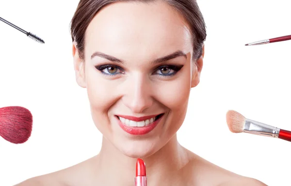 Weibliche Gesicht und Make-up-Pinsel, Werkzeuge und Kosmetik — Φωτογραφία Αρχείου