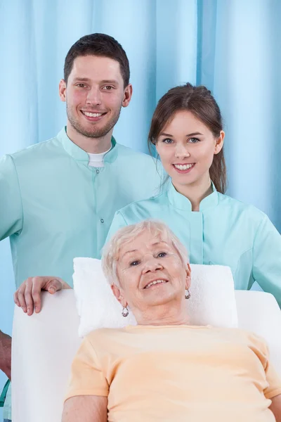 Fisioterapia em geriatria — Fotografia de Stock