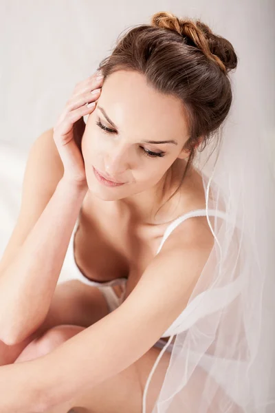 Sexy Braut in Unterwäsche — Stockfoto