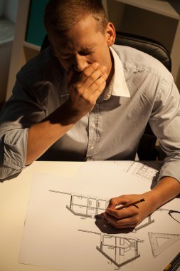 fazla mesai Mimarlık Bürosu'nda