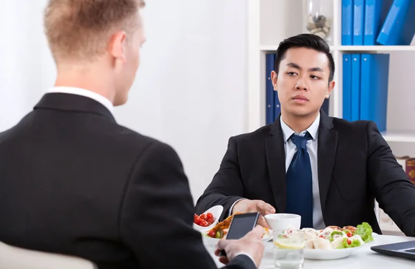 Diverse workers during lunch — Stock Photo, Image