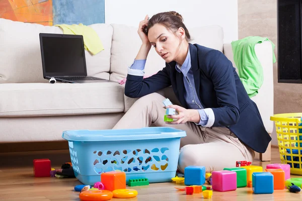 Donna dopo una lunga giornata — Foto Stock