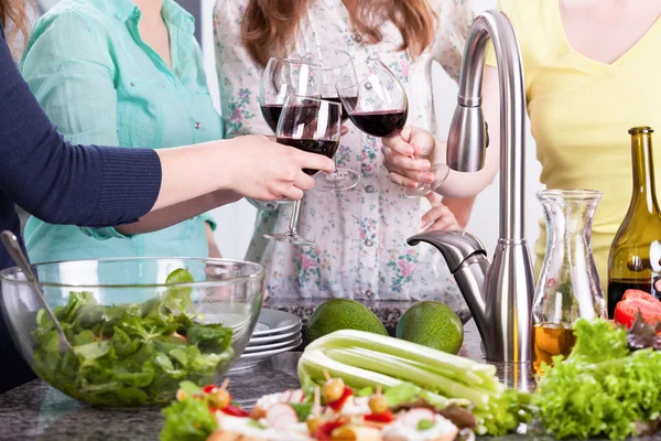 Buena fiesta en casa — Foto de Stock