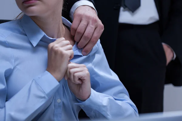 Seksueel geweld op het werk — Stockfoto