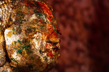 Tayland 'daki Budist tapınaklarında eski Buda resimlerinin yakın çekimi