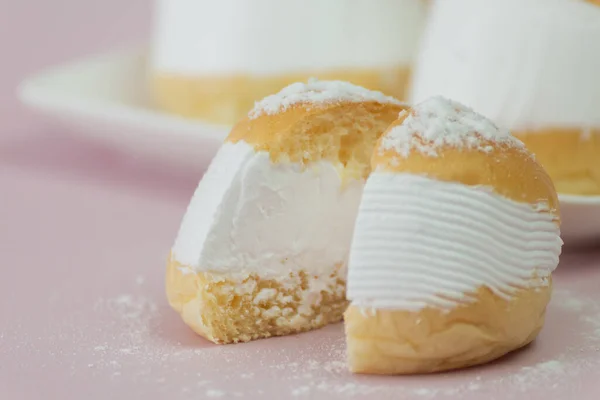 Homemade Maritozzo Delicious Italian Bread Stuffed Whipped Cream — Stock Photo, Image