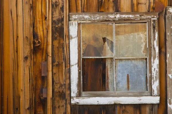 Vecchia cabina in legno a Massonic, California — Foto Stock