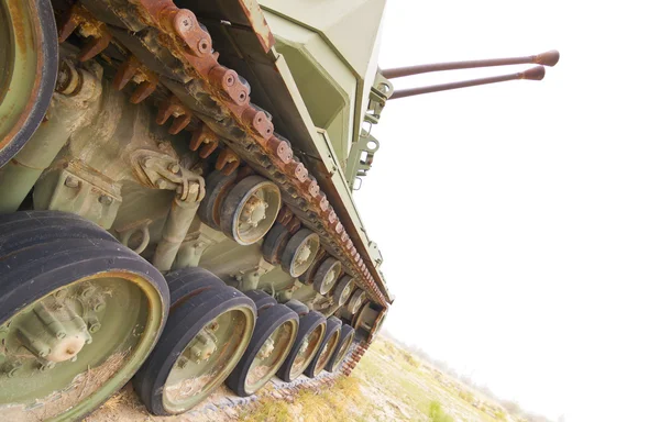 Carro armato abbandonato verniciato chiaro nel deserto del Nevada — Foto Stock