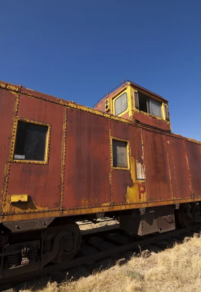Заброшенный внешний вид поезда — стоковое фото