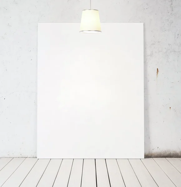 Poster in bianco con luce della lampada — Foto Stock