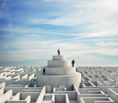 İşadamları ortasında bir labirent