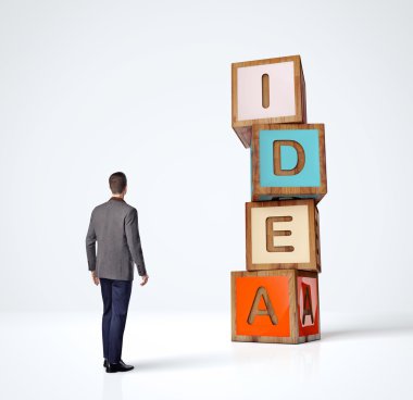 fikir küpleri bakan adam