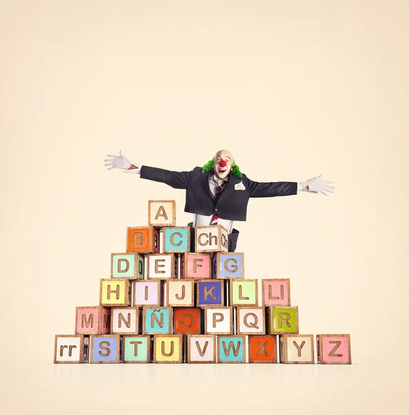 Алфавит и клоун . — стоковое фото