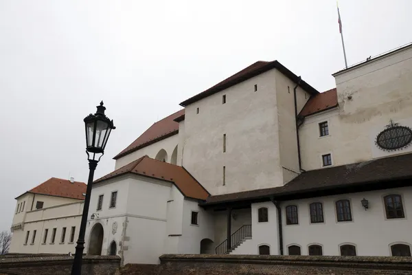 Brno, huvudingången på slottet Špilberk — Stockfoto