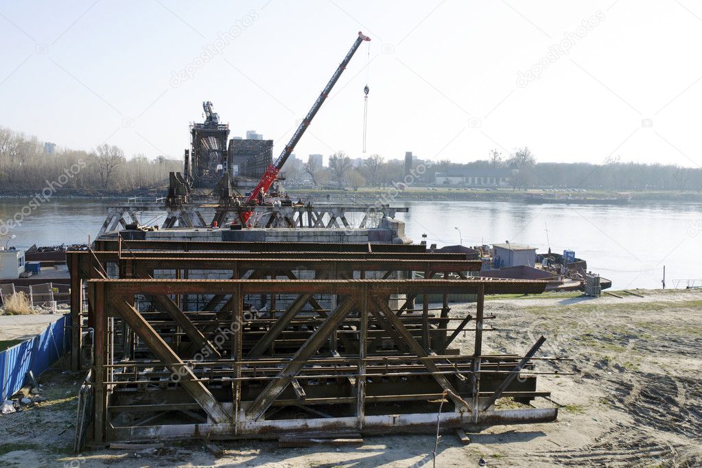 The Bratislava Stary most bridge demounting