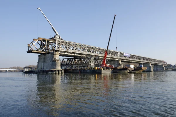 The Bratislava Stary most bridge demounting — Stock Photo, Image