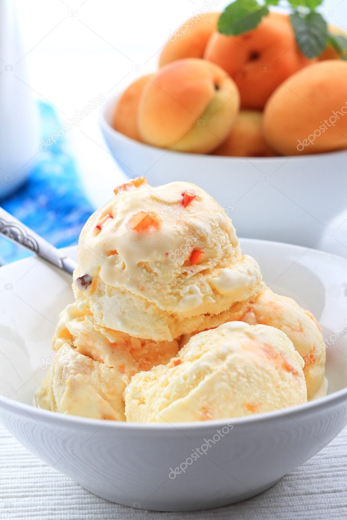 Apricot icecream