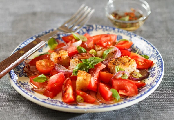 Salada de tomate rústico — Fotografia de Stock