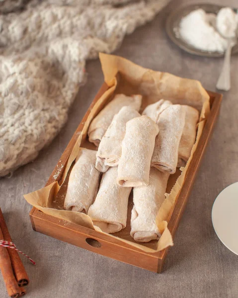 Rouleaux Croissant Vanille Saupoudrés Sucre Glace — Photo