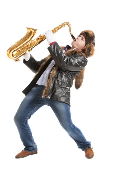 Homme jouant sur saxophone — Photo