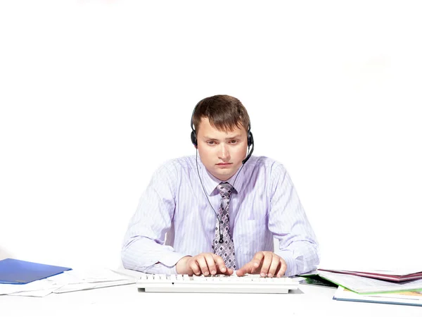 Empresario trabajando en computadora — Foto de Stock