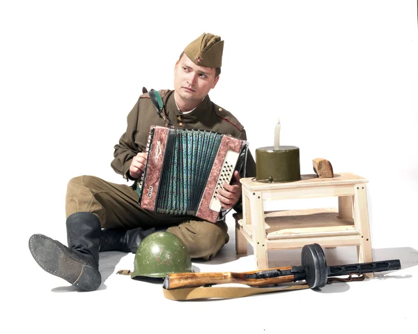 Asker akordeon ile — Stok fotoğraf