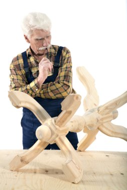 marangoz ahşap Askılık hale getirir.