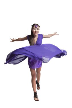 Kadın elbisesi iplik