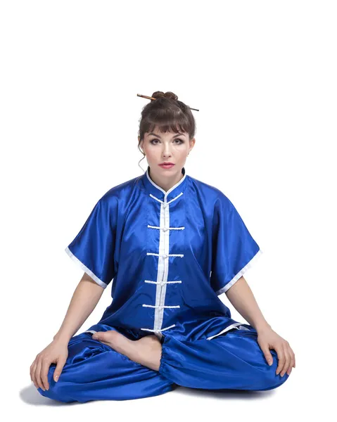 Женщина в китайской одежде — стоковое фото