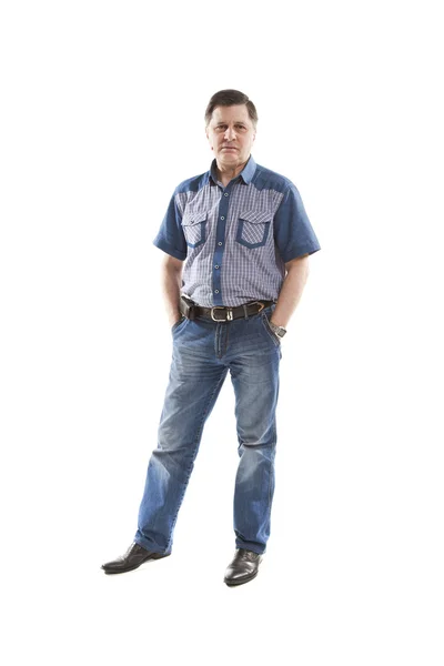 Человек в джинсах и рубашке — стоковое фото