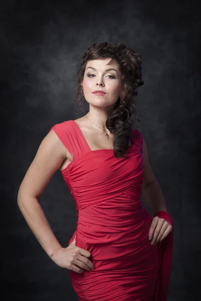 Mujer en vestido rojo — Foto de Stock