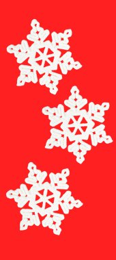 üç beyaz kar tanesi