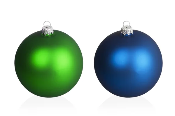 Большие синие и зеленые рождественские шары — стоковое фото