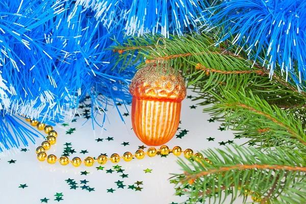 圣诞节凸点与装饰圣诞树下 — 图库照片