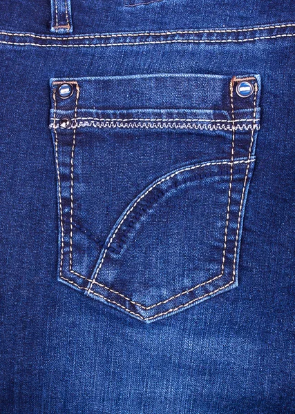 Mavi jeans cebinde — Stok fotoğraf