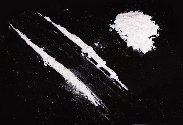 Polvere di cocaina in linee — Foto Stock