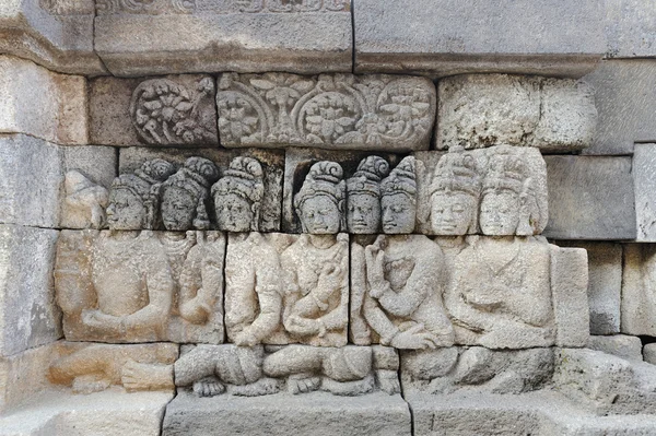Detail des geschnitzten Reliefs von Borobudur. java, indonesien — Stockfoto