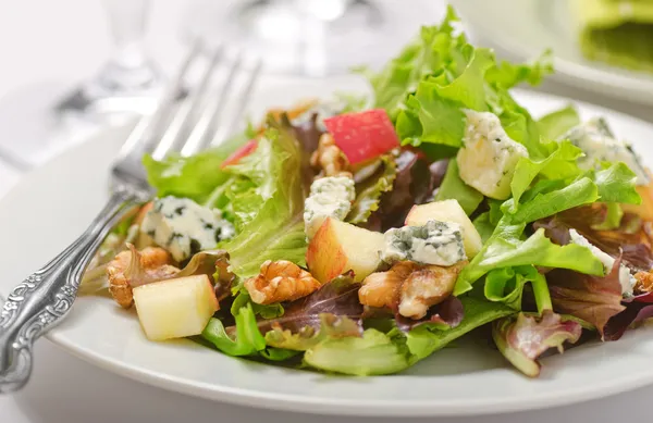 Waldorf salatası