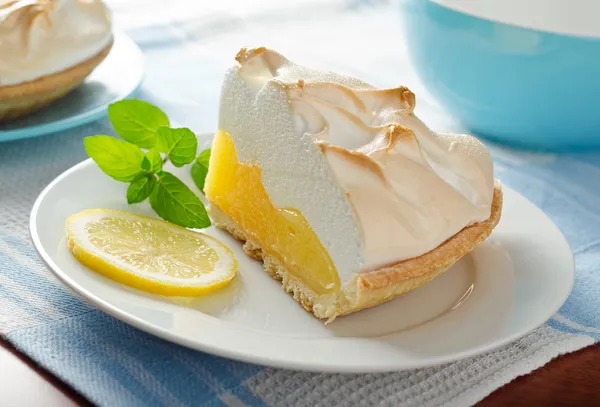 Torta de merengue de limão — Fotografia de Stock