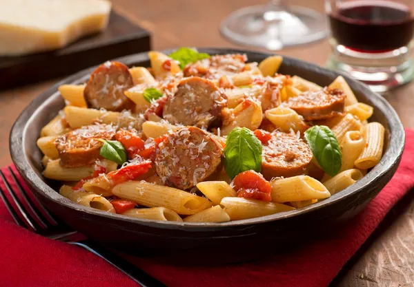 Pasta con salsiccia — Foto Stock