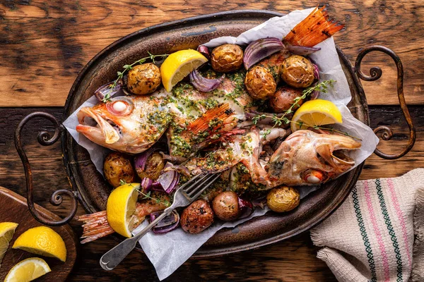 Delicious Whole Baked Redfish Chimichurri Sauce Baby Potatoes Red Onion — Stock Photo, Image
