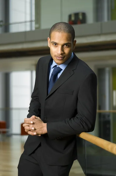 Business man at modern office building — Stock Photo, Image