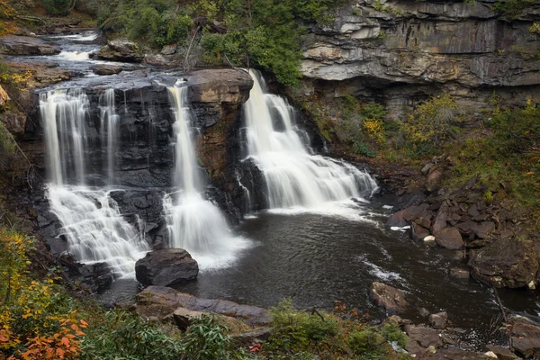 Wasserfall-Kaskade — Stockfoto