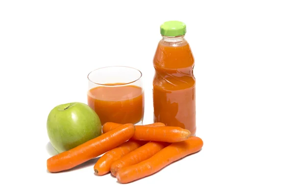 Manzanas, zanahoria y jugo en vaso — Foto de Stock