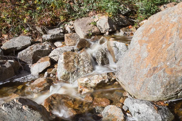 Oluklu cascade, crawford çentik Devlet Parkı