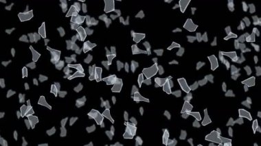 Birçok kırık cam, siyah arka planda havada yüzüyor. İş hasar konsepti. Keskin bir kırık cam parçası. Döngü canlandırması.